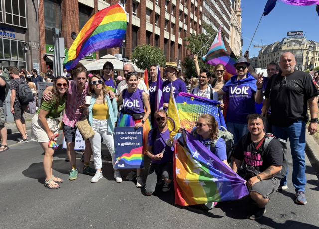 Meta description: Volt’s attendance at Budapest’s ‘banned’ Pride shows that we will not bow to populists who threaten queer rights